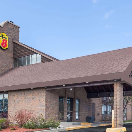 Super 8 By Wyndham Sudbury On Hotel Luaran gambar