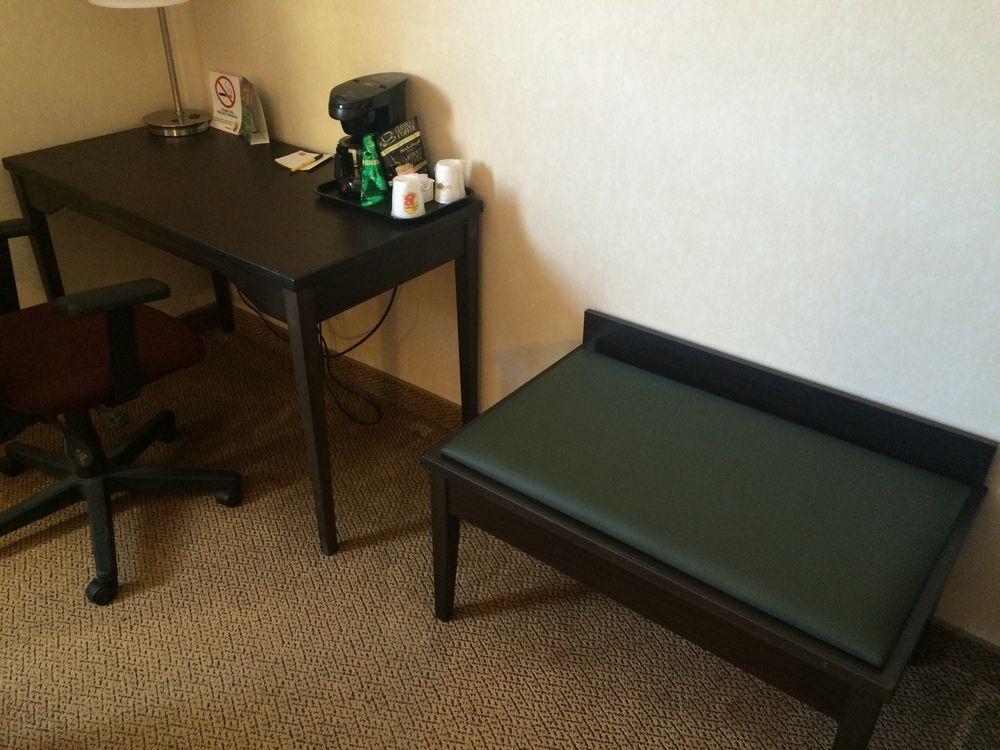Super 8 By Wyndham Sudbury On Hotel Luaran gambar